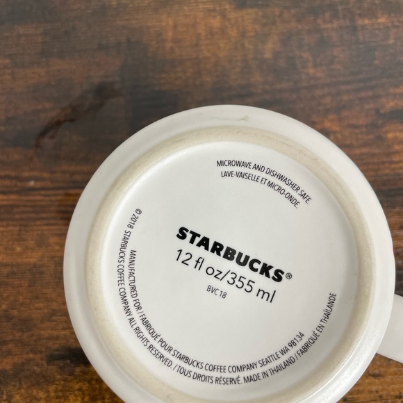 2018 Starbucks Holly Berry mug. - Picture 3 of 4